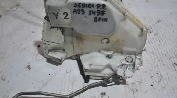 Fiat 500 Front door lock