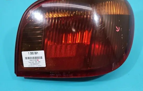 Toyota Yaris Rear/tail lights 52-049 IMPRK1380061