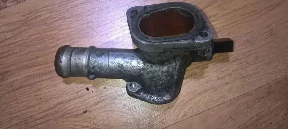 Seat Alhambra (Mk1) Engine coolant pipe/hose 038121133j