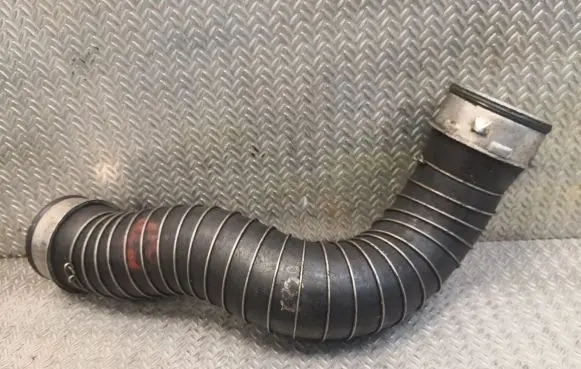 Mercedes-Benz CLK A209 C209 Intercooler hose/pipe 2095280182