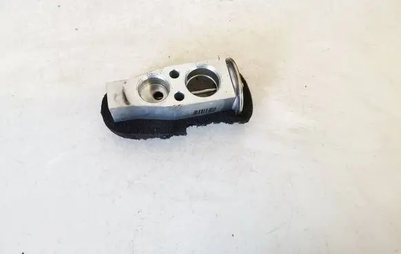 Air conditioning (A/C) expansion valve