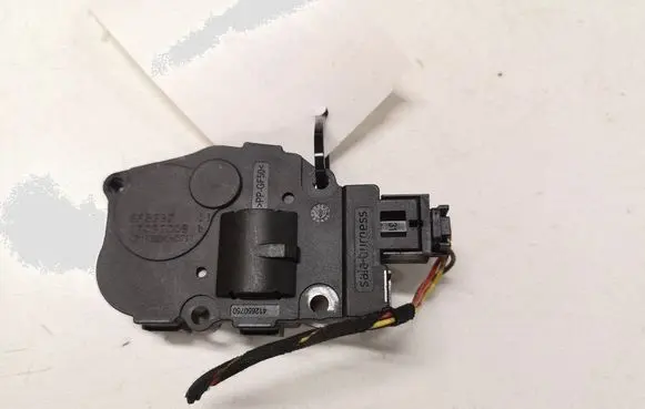 BMW 3 E90 E91 Air flap motor/actuator 410475520 17032008 CZ1139300711