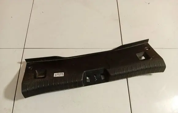 Other trunk/boot trim element