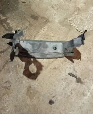 BMW 5 E60 E61 Radiator trim 7050604 74850610