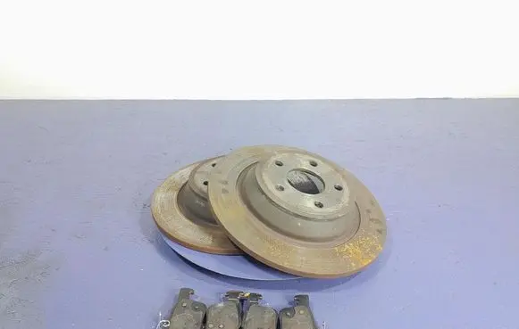 Ford Mondeo MK I Rear brake disc 