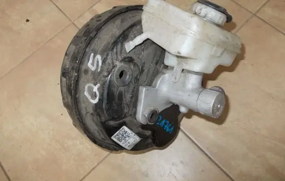 Audi Q5 SQ5 Brake booster 8R0612103D NE21761