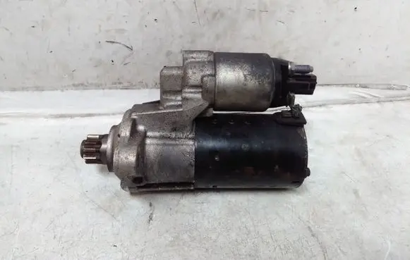 Volkswagen Touran I Starter motor 1005831445