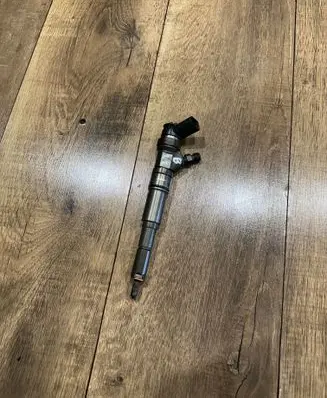 Fuel injector