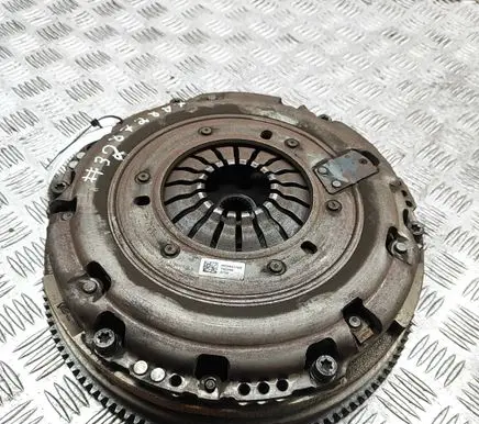 Nissan NV400 Clutch set kit 302054176R 123108013R