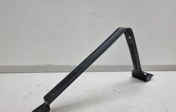 Battery bracket