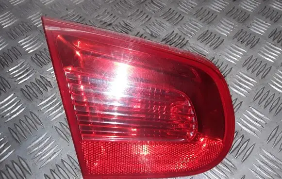 Volkswagen Eos Tailgate rear/tail lights 1q0945093