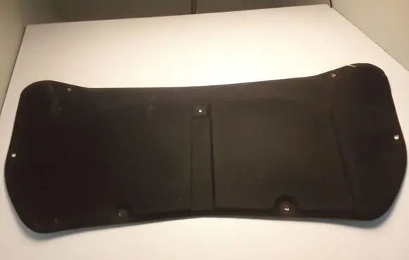 Engine bonnet/hood sound/heat insulation