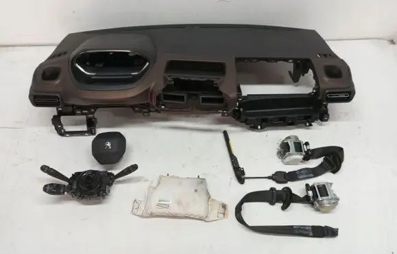Peugeot Rifter Radio/GPS head unit trim 