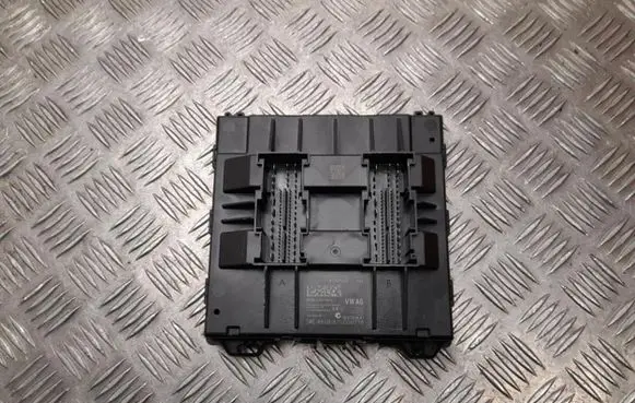 Volkswagen Amarok Comfort/convenience module 7E0937089B