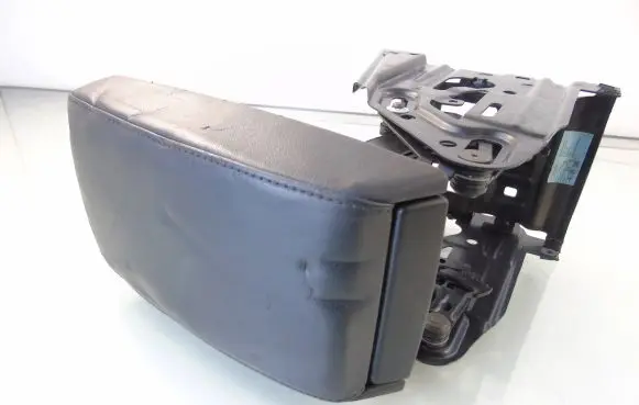 Skoda Octavia Mk2 (1Z) Armrest 1Z0864207