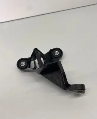 Volkswagen Golf VII Gear shift cable bracket 5Q0711789 PA66GF35