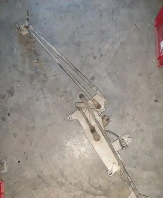 Peugeot 807 Front wiper linkage and motor 5205B