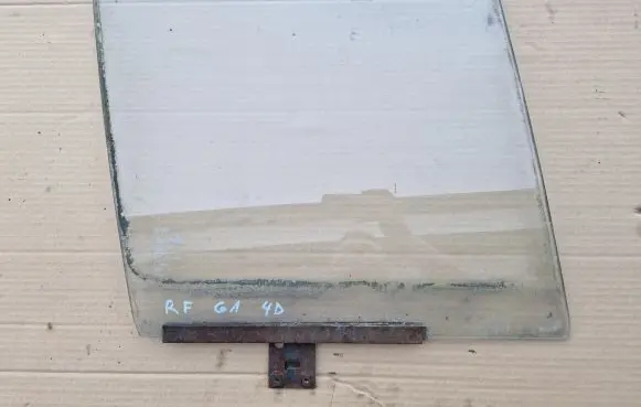 Volkswagen Caddy Front door window glass four-door 171845202 SICURSIV
