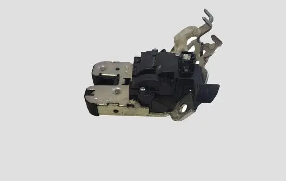 Audi A3 S3 8V Tailgate/trunk/boot lock/catch/latch 8R0827505