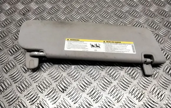 Chrysler Pacifica Sun visor