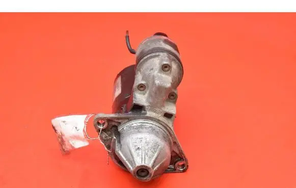 Opel Astra H Starter motor 90543872