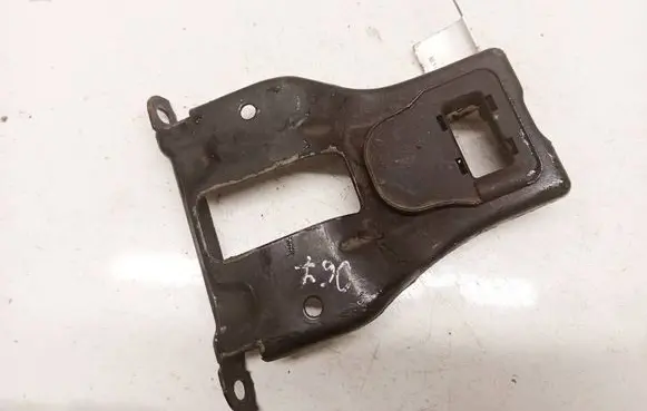 BMW 1 E81 E87 Radiator mount bracket 857927000 1857927000