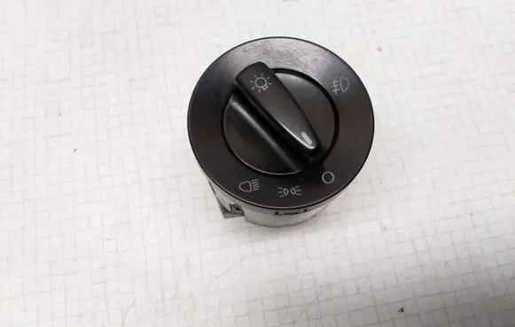 Skoda Octavia Mk1 (1U) Light switch 3B0941531B