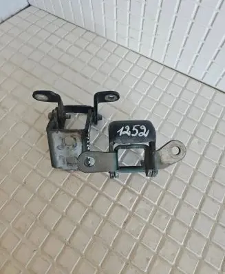 Rear door hinge set
