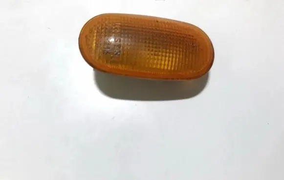 Mitsubishi Colt Front fender indicator light 1132216 1132-216