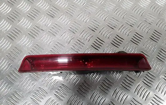 Honda FR-V Third/center stoplight 28622539