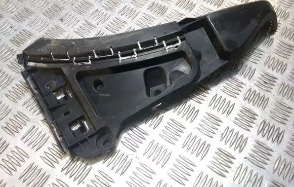 Volvo XC90 Front bumper mounting bracket 08620563