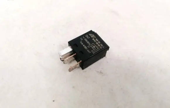 Volkswagen Phaeton Other relay 7M0951253C 95VW10K705EA