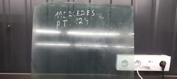 Mercedes-Benz E W124 Rear side window