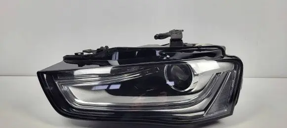 Audi A4 S4 B8 8K Headlight/headlamp 8K0941597E 01585105 W003T22071