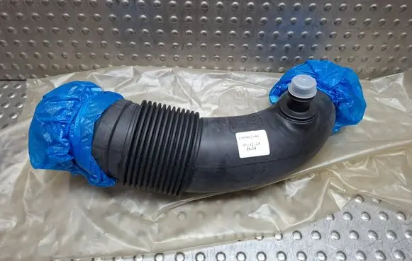 Fiat Ducato Air intake duct part S26336675 1369012080