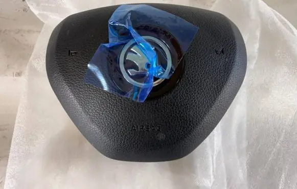 Skoda Octavia Mk3 (5E) Steering wheel airbag 5E0880201B 308307799002 20153210415