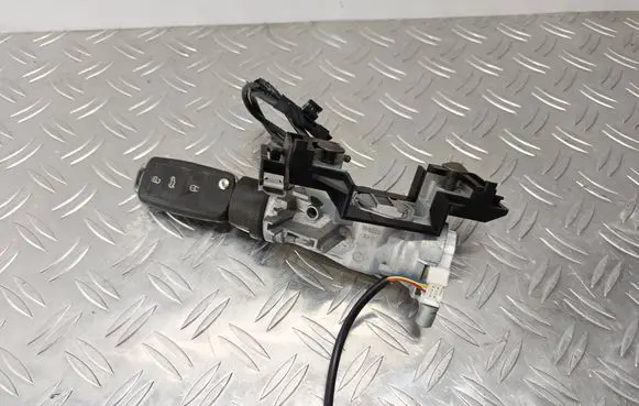 Volkswagen Caddy Ignition lock 1K0905851 516BA23614
