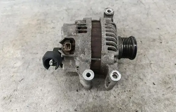 Peugeot 308 Generator/alternator V757695680