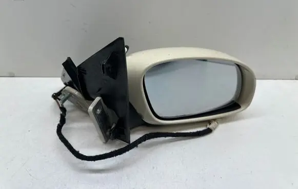 Volkswagen New Beetle Front door electric wing mirror 1C0831402H