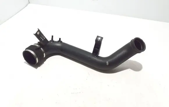 Volvo C70 Air intake duct part 30680345