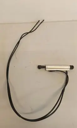 Volkswagen Eos Convertible roof line/pipe/hose 