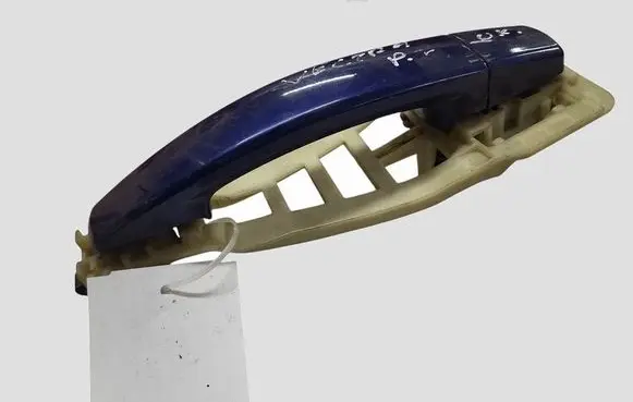 Opel Zafira B Front door exterior handle