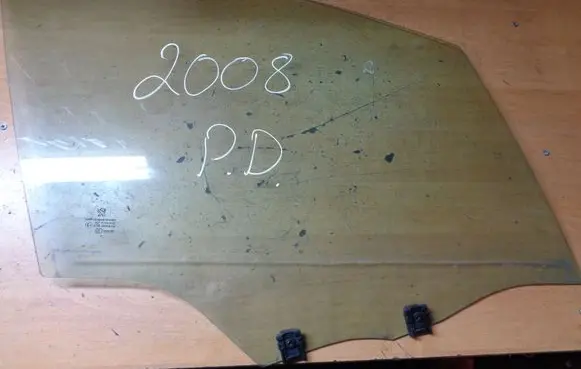 Peugeot 2008 I Front door window glass four-door 43R000464 E000189