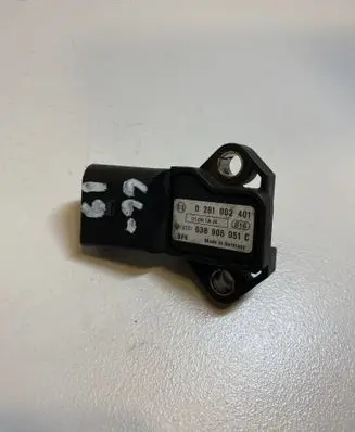 Audi A4 S4 B8 8K Air pressure sensor 038906051C