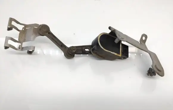Rear air suspension level height sensor