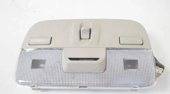 Subaru Outback Front seat light