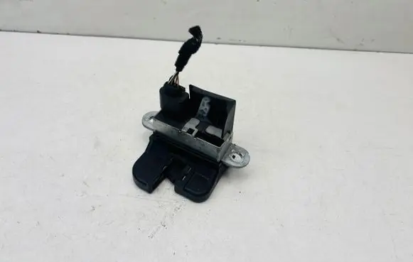 Volkswagen Touran I Tailgate/trunk/boot lock/catch/latch 191215