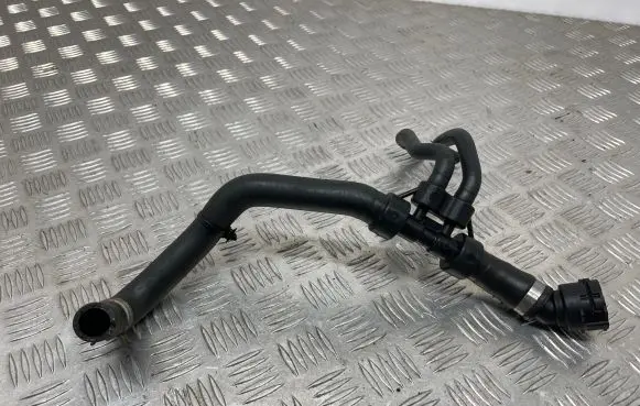 Mercedes-Benz E W213 Engine coolant pipe/hose A2138304205 DBL625416 305A