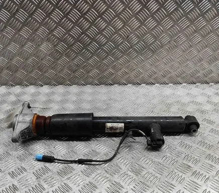BMW 3 G20 G21 Rear shock absorber/damper 6895063