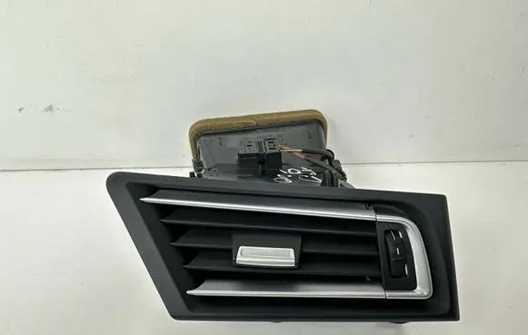 BMW 7 F01 F02 F03 F04 Dashboard side air vent grill/cover trim F5911585808